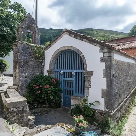 Casa Vacacional Vallina Holiday home Mediavilla